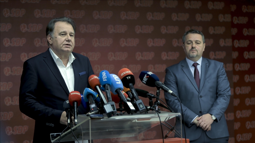 Nikšić poručio da "trojka"više ne smatra ZNG partnerom